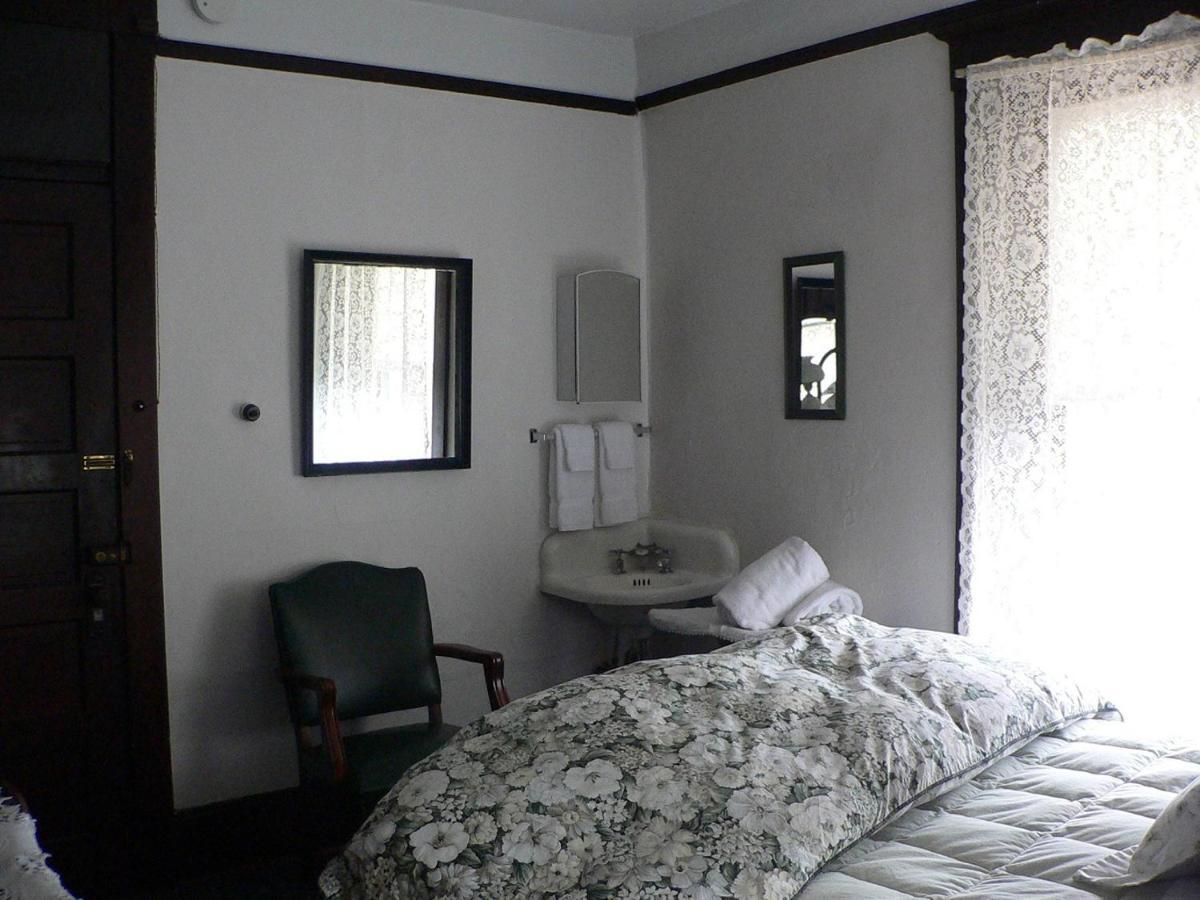 سياتل Panama Hotel الغرفة الصورة